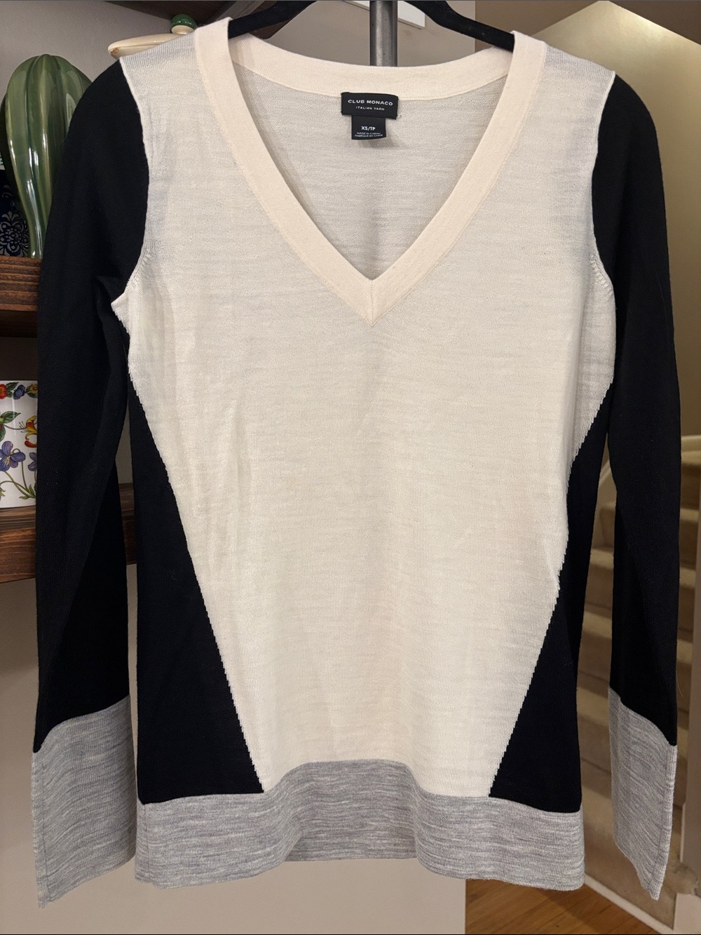 Club Monaco Agnes 100% Merino Wool Color Block V Neck Sweater XS